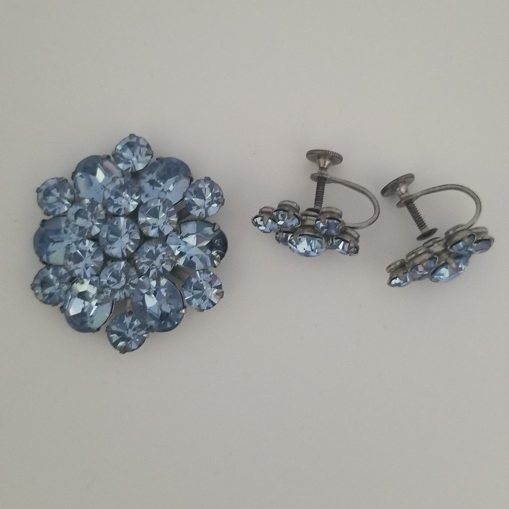 Vintage Blue Rhinestone Brooch & Clip-on Earrings